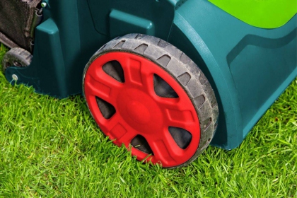 Wertykulator, areator sieciowy 1400W VERTO 52G530 koła