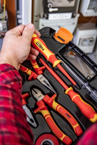 Szczypce i wkrętaki zestaw 7szt. 1000V NEO 01-237 