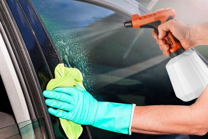 Opryskiwacz akumulatorowy micro-USB 3.6V NEO 15-715 użycie