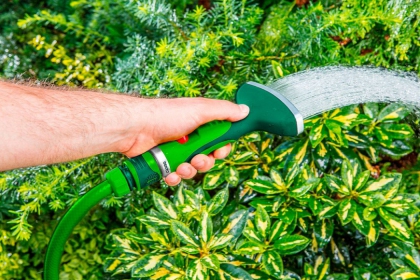 Pistolet zraszający szeroki VERTO 15G705