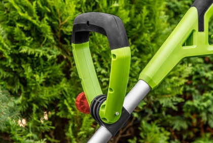 Podkaszarka elektryczna 450W 29cm VERTO 52G551