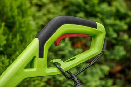 Podkaszarka elektryczna 450W 29cm VERTO 52G551