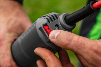 Szlifierka kątowa 1600W tarcza 125x22.2mm 59G188 Graphite