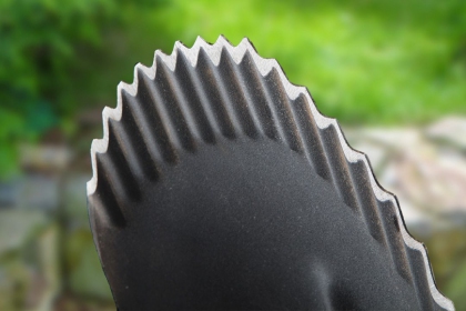 Szpadel ostry T-REX z drewnianym trzonkiem VERTO 15G001