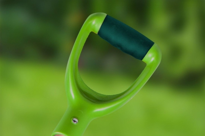 Szpadel ostry T-REX z drewnianym trzonkiem VERTO 15G001